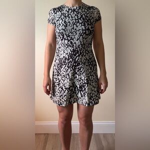 Topshop Size 2 Short Sleeved Dress Petite